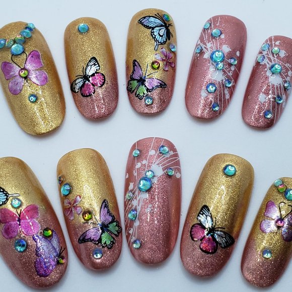 Press On Nails - Picture 1 of 8